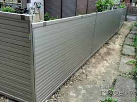 のフェンス・柵 レスティナフェンス7型 横目隠し 自由柱施工 施工例
