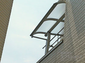 のバルコニー・ベランダ屋根 ヴェクターテラス R型 屋根タイプ 単体 積雪〜20cm対応 施工例