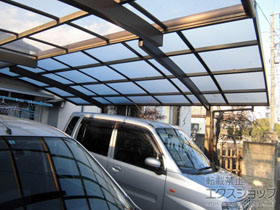 のカーポート レイナポートグラン　積雪〜20cm対応＋屋根ふき材補強部品（1セット） 施工例