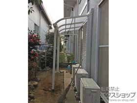 のテラス屋根 ヴェクターテラス R型 テラスタイプ 単体 積雪〜20cm対応＋吊り下げ式物干し 施工例
