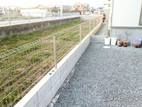 のフェンス・柵 イーネットフェンス1F型 自由柱施工 施工例
