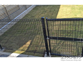 のフェンス・柵 ハイグリッドフェンスN8型 フリーポールタイプ 施工例