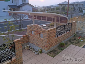 のカーポート レイナキャップポートグラン　積雪〜20cm対応＋着脱式サポート 標準・ハイルーフ兼用 2本入り×1セット 施工例