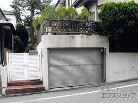 のガレージシャッター ガレージシャッタークワトロ 手動式 内部付タイプ 施工例