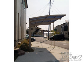 のカーポート レイナポートグラン 延長 積雪〜20cm対応＋着脱式サポート 標準・ハイルーフ兼用 2本入り×1セット/1本入り×1セット 施工例