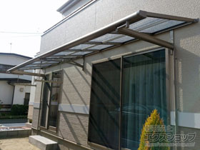 のバルコニー・ベランダ屋根 スピーネ F型 ルーフタイプ 連棟 積雪〜20cm対応 施工例