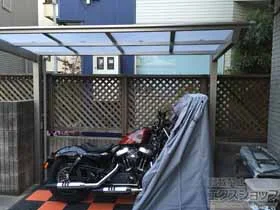 LIXIL(リクシル)のテラス屋根 フーゴF テラスタイプ 単体 積雪～20cm対応 施工例