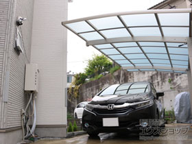 のカーポート レイナポートグラン　積雪〜20cm対応＋着脱式サポート 標準・ハイルーフ兼用 2本入り×1セット 施工例