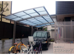 のカーポート ネスカR (ラウンドスタイル) 延長 積雪〜20cm対応+着脱式サポート 標準柱用 3本入×1セット+屋根材ホルダー 57・14型用 2セット分×1セット 施工例