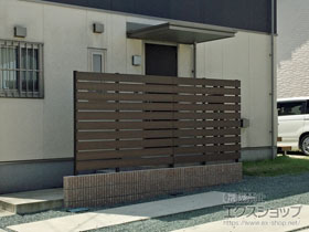 のフェンス・柵 レスティナフェンス5型 目隠しルーバー 自由柱施工 施工例