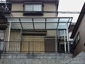 のテラス屋根 スピーネ F型 テラスタイプ 単体 はね出し納まり 積雪〜20cm対応 施工例