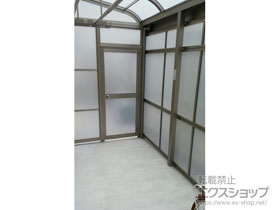 のストックヤード スピーネストックヤードR型 パネルタイプ ドア+FIX 連棟 積雪〜20cm対応 施工例