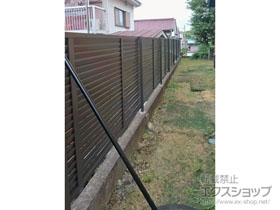 のフェンス・柵 プレスタフェンス8型 フリーポールタイプ 施工例