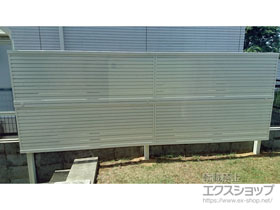 のフェンス・柵 レスティナフェンス7型 横目隠し 2段支柱 フリーポールタイプ 施工例