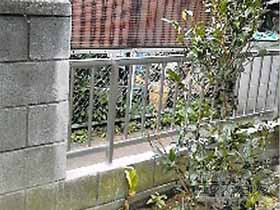 のフェンス・柵 ミエッタフェンス 防犯格子タイプ 自由柱 施工例