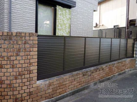 LIXIL リクシル(TOEX)のフェンス・柵・塀 プレスタフェンス8型 フリーポールタイプ 施工例