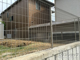 のフェンス・柵 イーネットフェンス1F型 自由柱施工 施工例