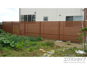 のフェンス・柵 ルシアススクリーンフェンスS3型 横板格子 自由柱 施工例