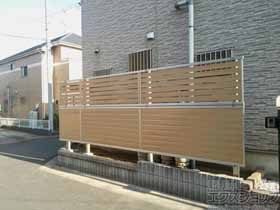 のフェンス・柵 ルシアスフェンス 2段支柱（上段F04型/下段02型） 施工例