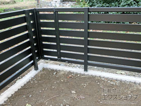 のフェンス・柵 モクアルフェンス 横板タイプ 自由柱施工 施工例
