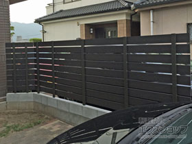 のフェンス・柵 マイティウッド Sライン 横貼り9段 すき間15ｍｍ 施工例