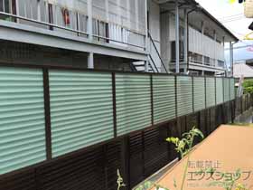 のフェンス・柵 プレスタフェンス8S型 多段支柱 施工例