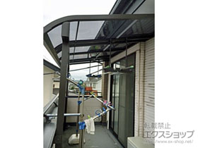 のバルコニー・ベランダ屋根 スピーネ R型 1500 屋根タイプ 単体 積雪〜50cm対応※躯体側出幅違い納まり 施工例