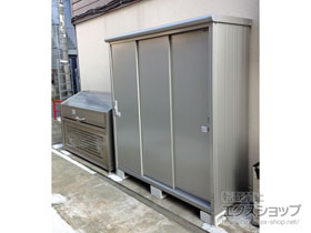 の物置・屋外倉庫 エスモ 一般型 1797×650×1959 ESE-1806A-SS 施工例