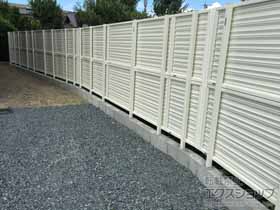 のフェンス・柵 レスティナフェンス5型 2段支柱 施工例