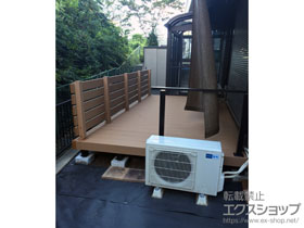 のウッドデッキ リウッドデッキ200＋リウッドデッキフェンス3型 横スリット＋ルシアスデッキフェンスＢ01型　笠木のみタイプ 施工例