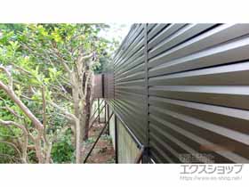 のフェンス・柵 レスティナフェンス5型 2段支柱（パネル1段付） 施工例