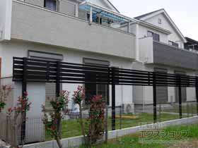 の モクアルフェンス 横板タイプ 2段支柱 自立建て用 施工例