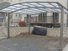 のカーポート ネスカR (ラウンドスタイル) ワイド 積雪〜20cm対応+ネスカR ワイド 物干しセット 標準 2本入り×1セット 施工例