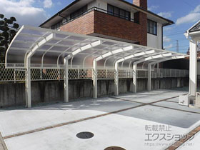 のカーポート レイナキャップポートグラン50 縦連棟　積雪〜50cm対応*6本柱仕様 施工例