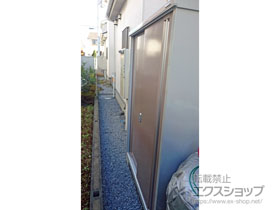 の物置・屋外倉庫 シンプリー 一般型 1320×755×1903 MJX-137E-P-AR 施工例