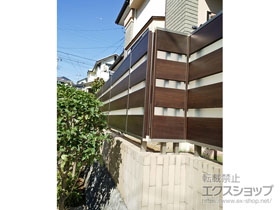 のフェンス・柵 ジオーナフェンス YP型 マテリアルカラー フリーポールタイプ ※色：シャイングレー+クリエダーク 施工例