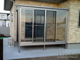 のテラス囲い・サンルーム サニージュ F型 床納まり ランマ無 積雪〜20cm対応　片袖納まり 施工例