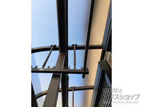 のバルコニー・ベランダ屋根 ヴェクターテラス R型 屋根タイプ 連棟 積雪〜20cm対応 施工例