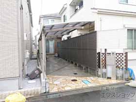 のフェンス・柵 プレスタフェンス 8型 横ルーバー アルミ多段柱使用（パネル2段） 施工例