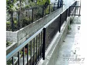 Value Selectのフェンス・柵・塀 ミエッタフェンス 防犯たて格子タイプ 自由柱施工 施工例