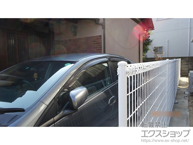 のフェンス・柵 メッシュフェンス M0 間仕切柱 施工例