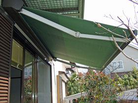 のオーニング・日よけ 彩風 あやかぜ C型 手動式 施工例