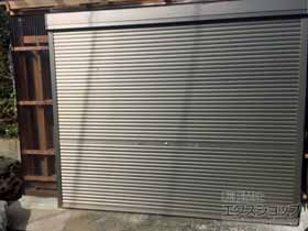 のガレージシャッター ガレージシャッタークワトロ 手動式 外部付タイプ 施工例