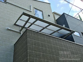 LIXIL リクシル(トステム)のバルコニー屋根 パワーアルファ L型 ルーフタイプ 単体 積雪～30cm対応 施工例