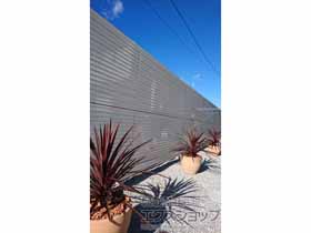 のフェンス・柵 ミエーネフェンス 目隠しルーバータイプ 自由柱施工 施工例