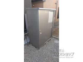 の物置・屋外倉庫 エスモ 一般型 1497×750×1959 ESE-1507A-SS 施工例
