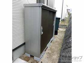 の物置・屋外倉庫 エスモ 一般型 1797×520×1501 ESE-1805E-DW 施工例