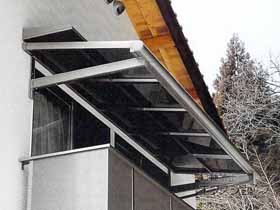 のバルコニー・ベランダ屋根 パワーアルファ F型 ルーフタイプ 単体 積雪〜30cm対応 施工例