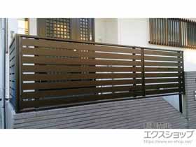 のフェンス・柵 シンプレオフェンスSY1型 横スリット 自由柱 一部多段支柱 施工例