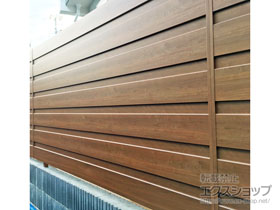 のフェンス・柵 フレイナフェンス Y1型 YM型 木調タイプ フリー支柱タイプ 施工例